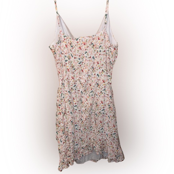 Francesca’s Wrap-Style Dress - Picture 2 of 4